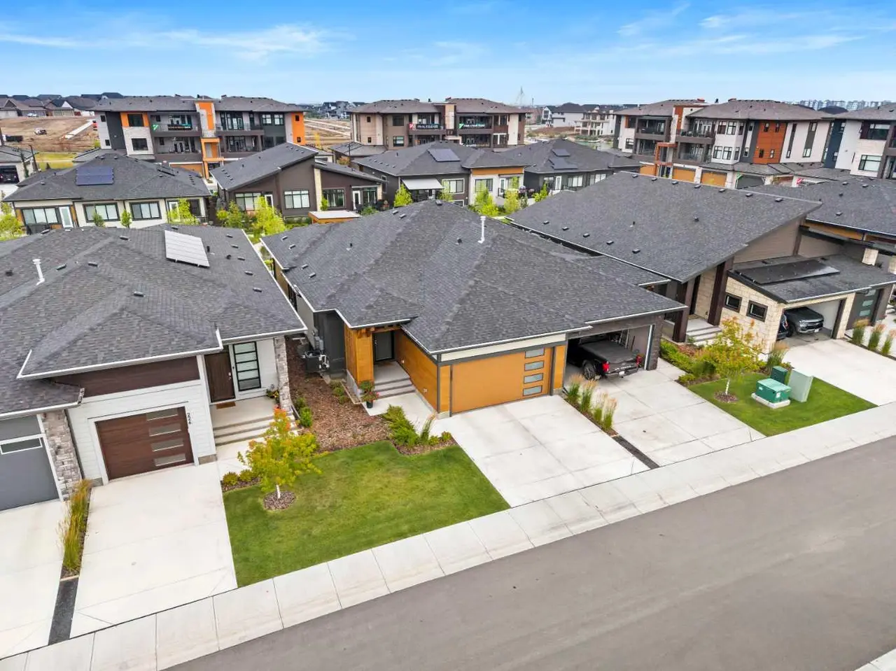 220 Marina Cove SE