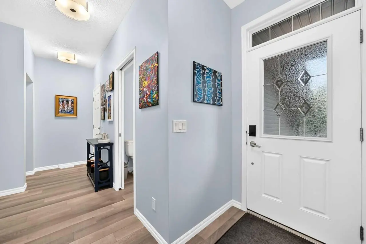 230 Legacy Mews SE