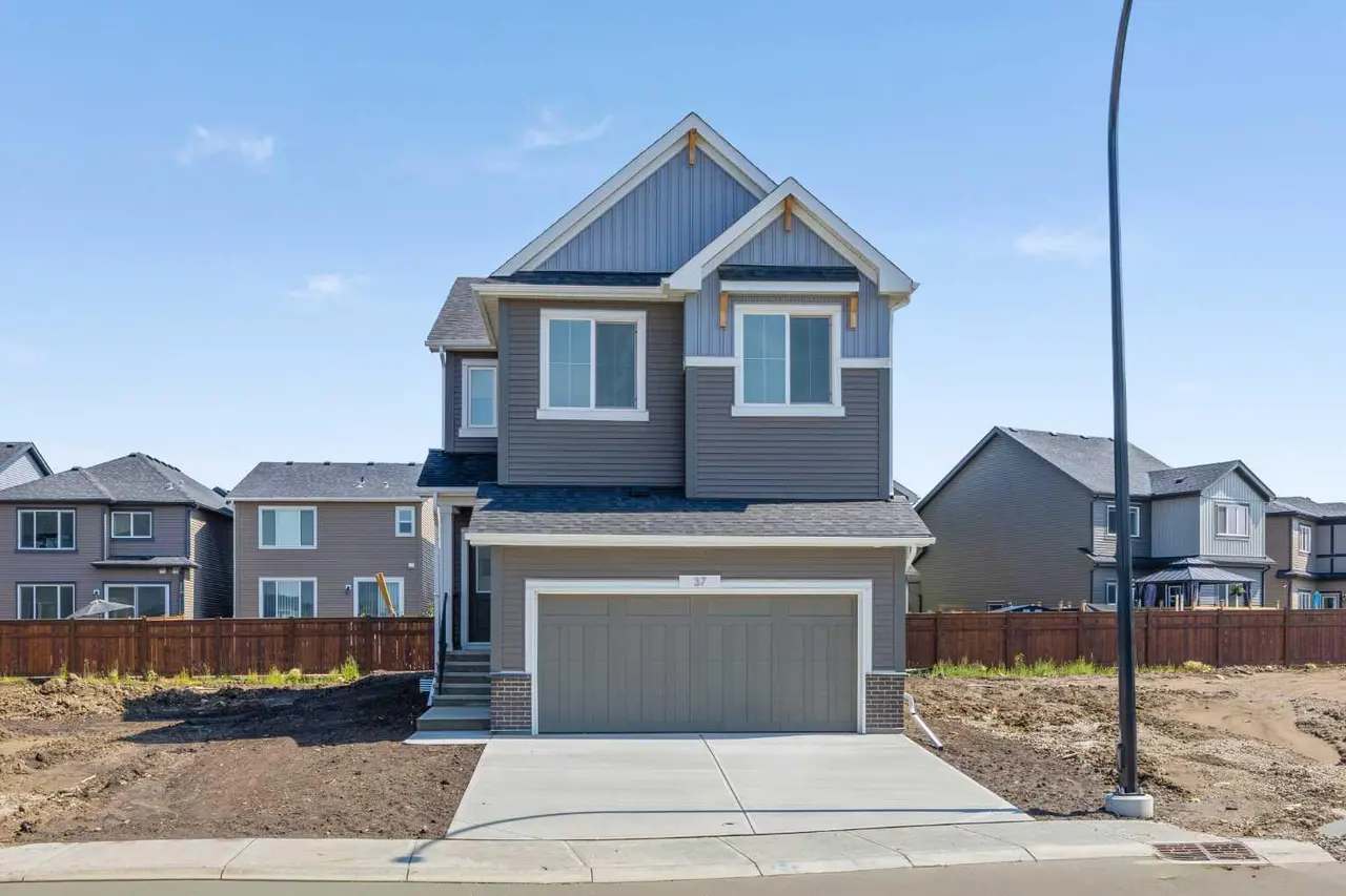 37 Sora Gardens SE