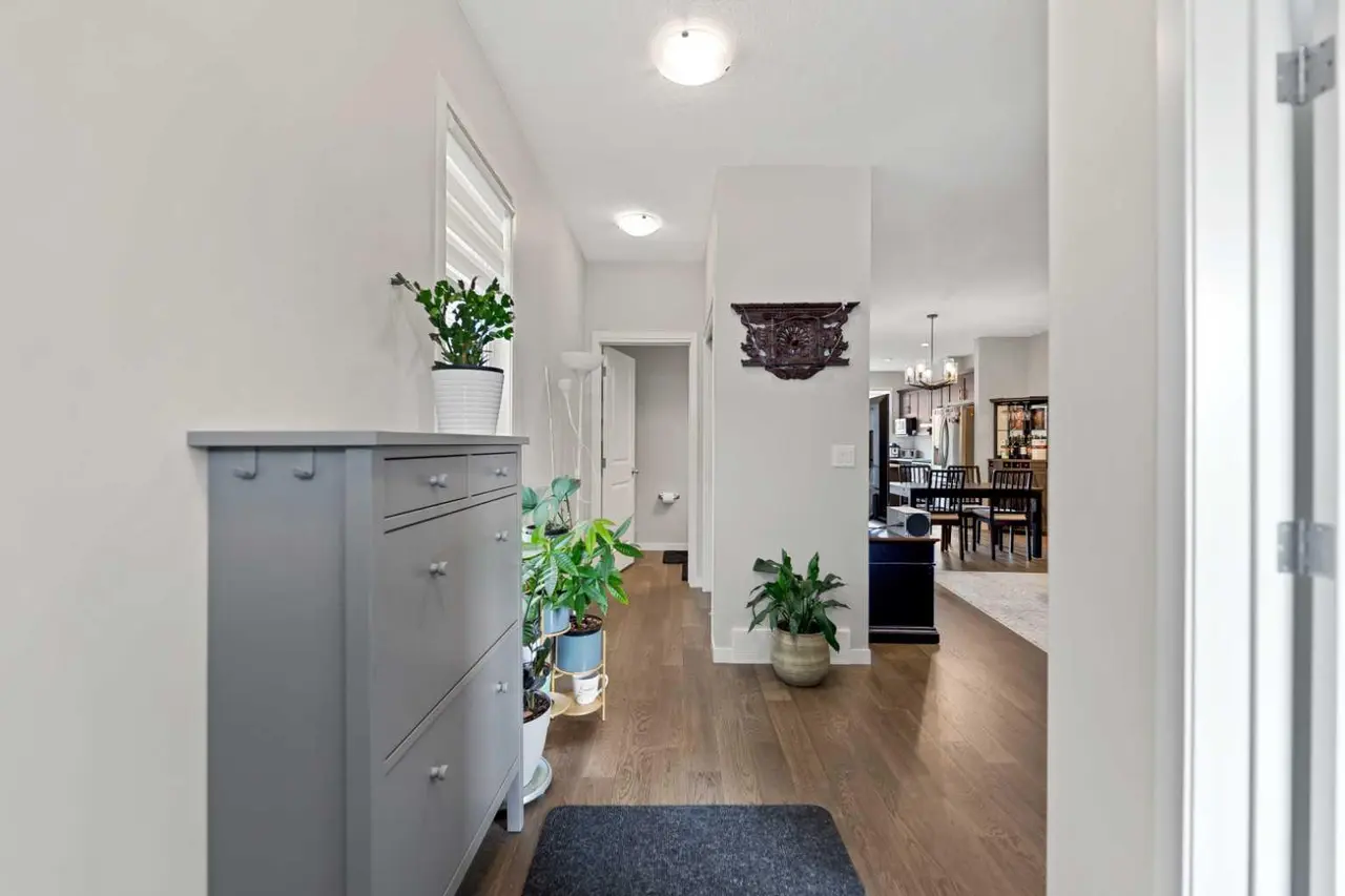 917 West Lakeview Drive 