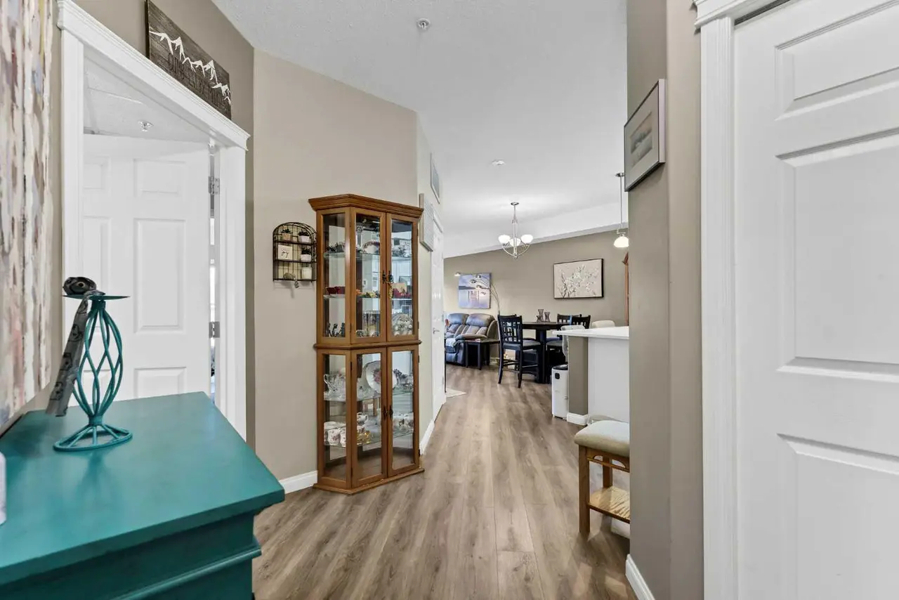 427, 201 River Ridge Drive NW