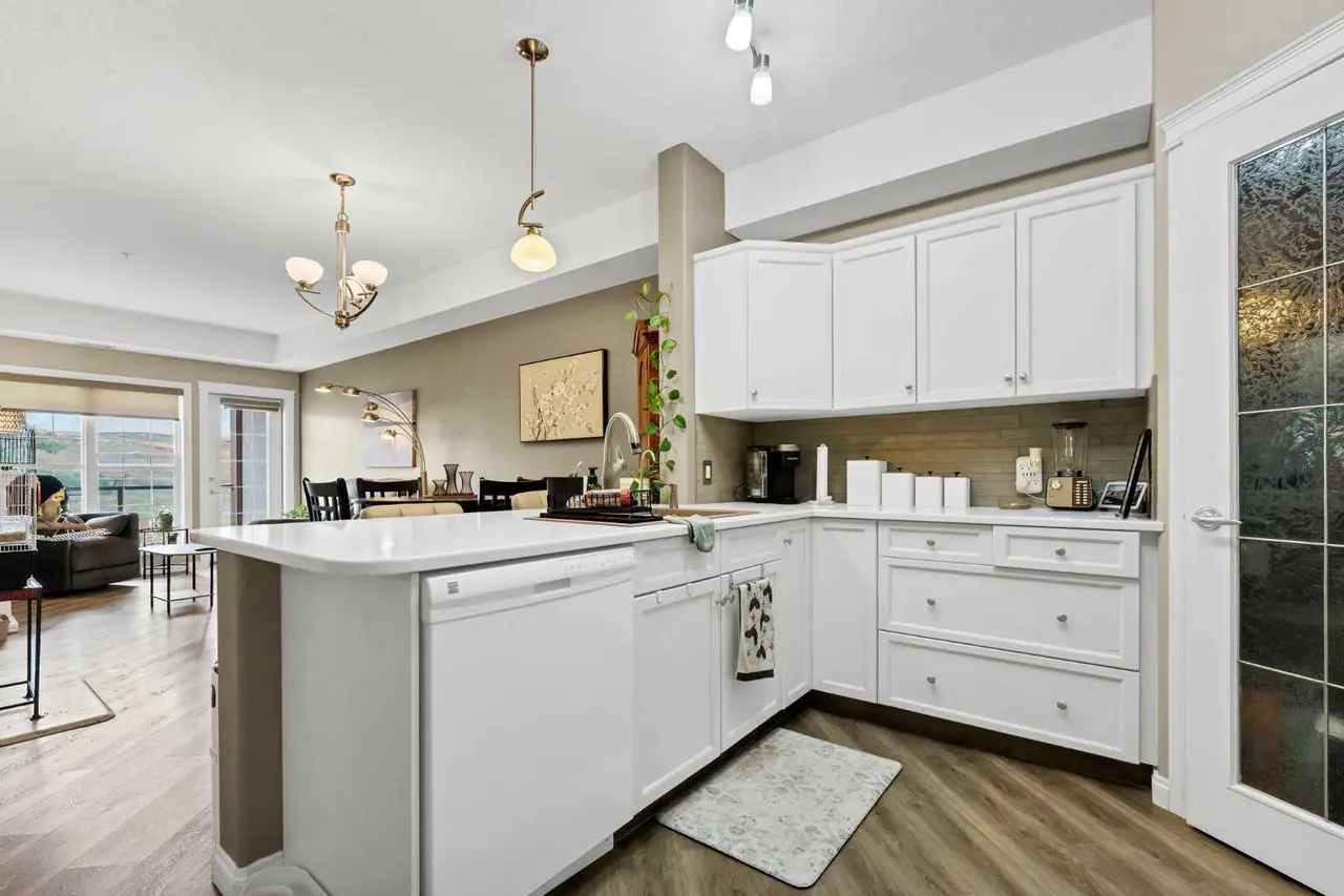 427, 201 River Ridge Drive NW
