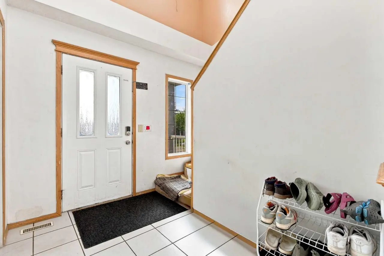 162 Taradale Drive NE