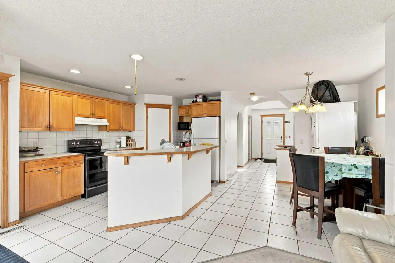 162 Taradale Drive NE