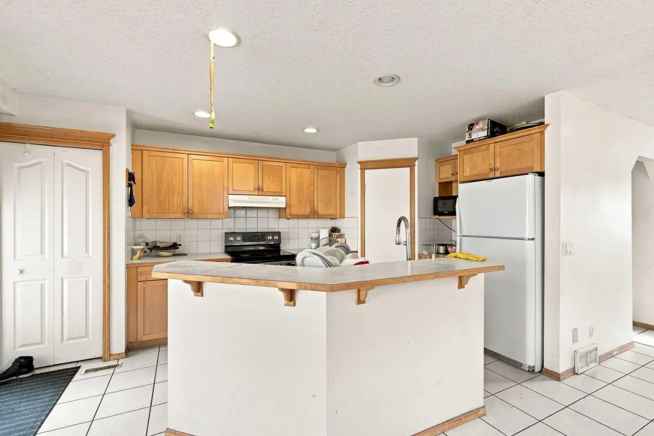 162 Taradale Drive NE