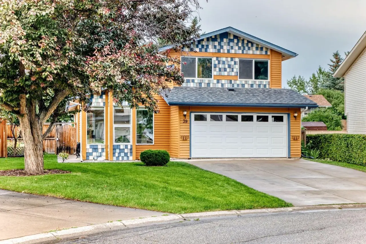 39 Woodfield Crescent SW