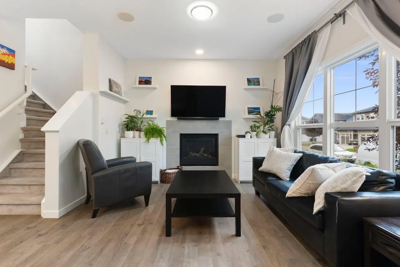 524 Midtown Street SW