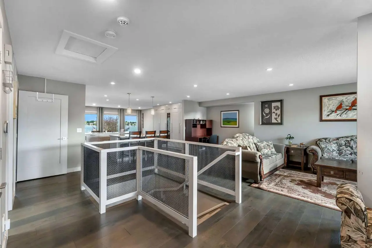 760 West Chestermere Drive 