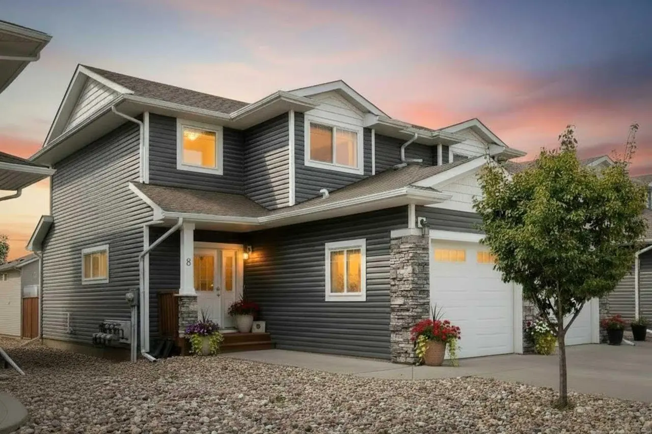 8 Sullivan Close
