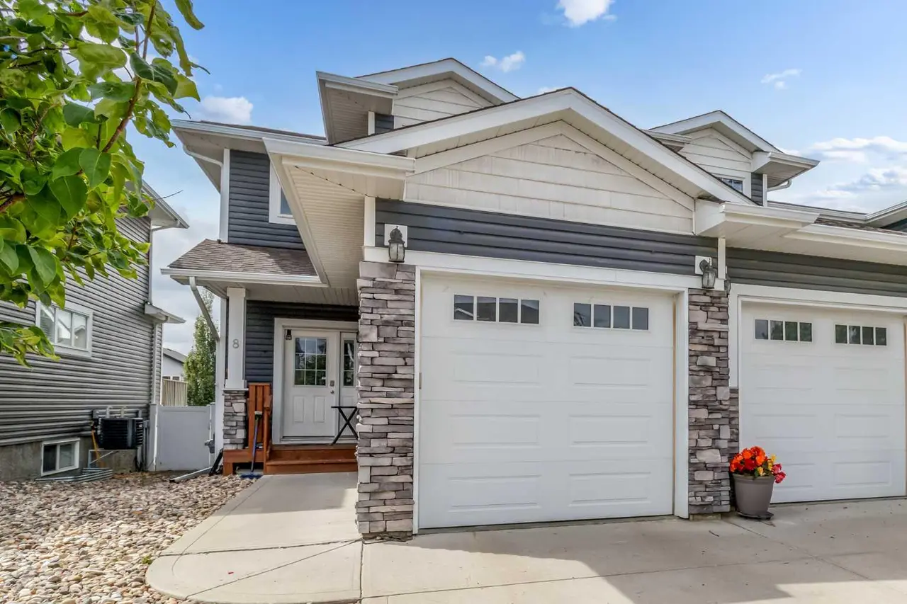8 Sullivan Close 