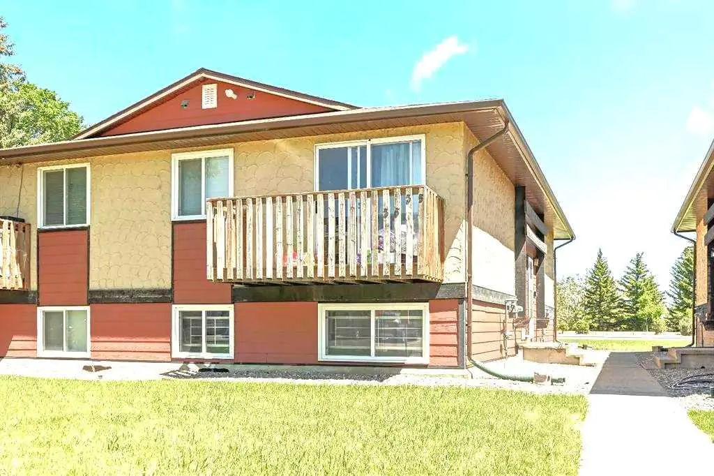 35, 5 Acadia Road W