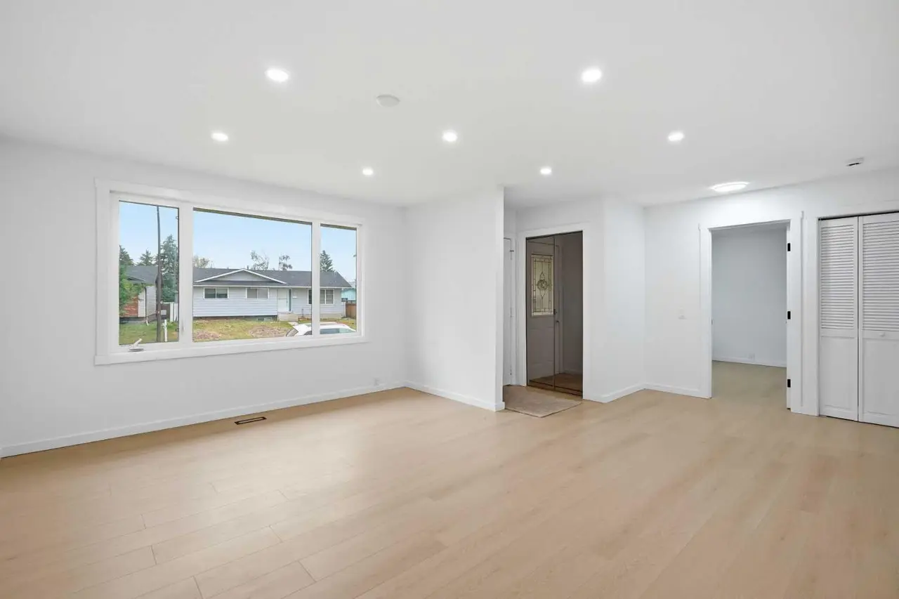 52 Penedo Place SE