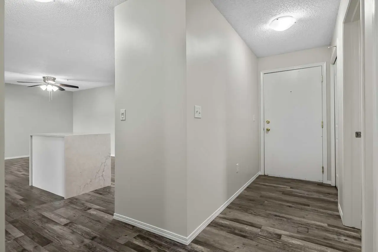 1211, 1211 Tuscarora Manor NW