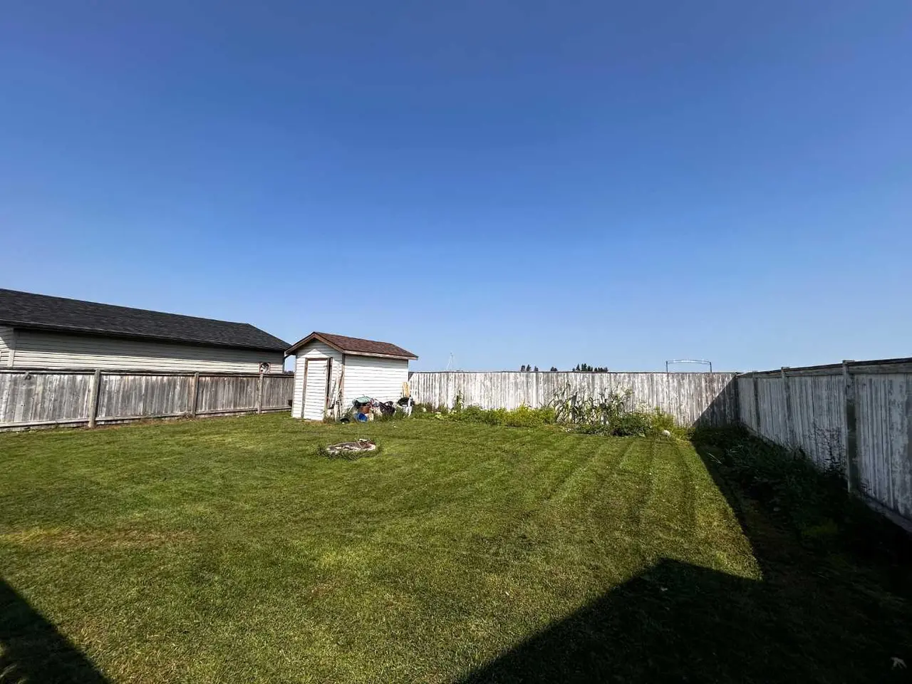 280 Upland Avenue W
