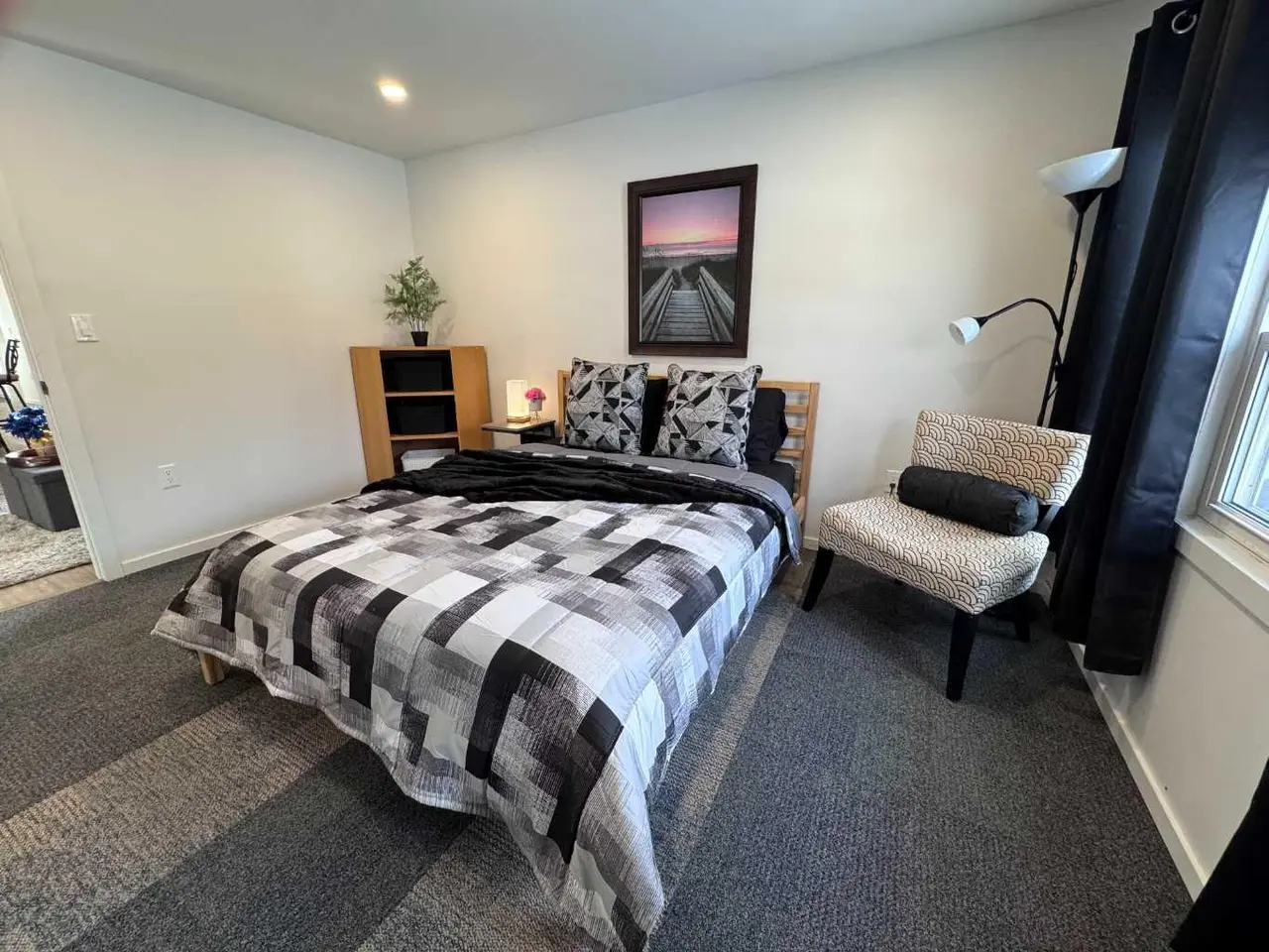 6834 59 Avenue #712  