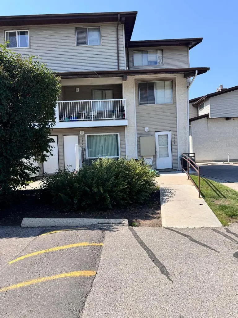 1111, 200 BROOKPARK Drive SW