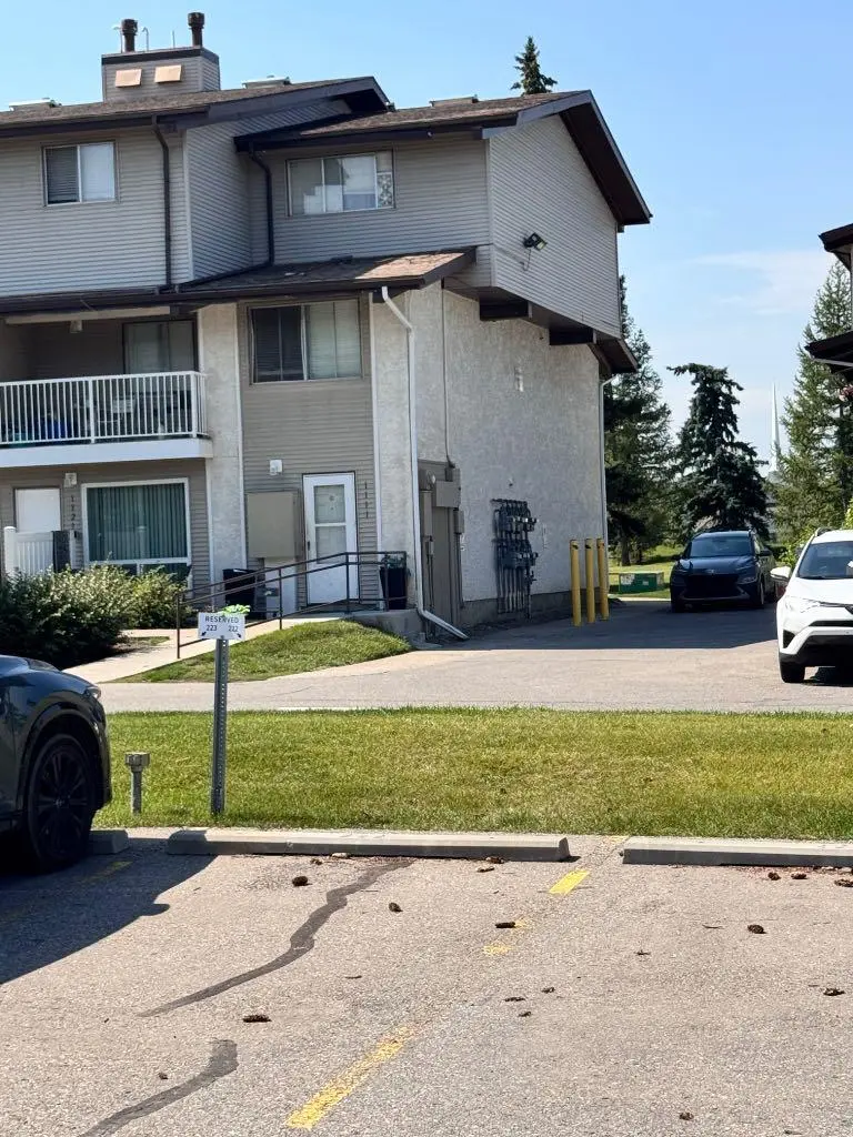 1111, 200 BROOKPARK Drive SW