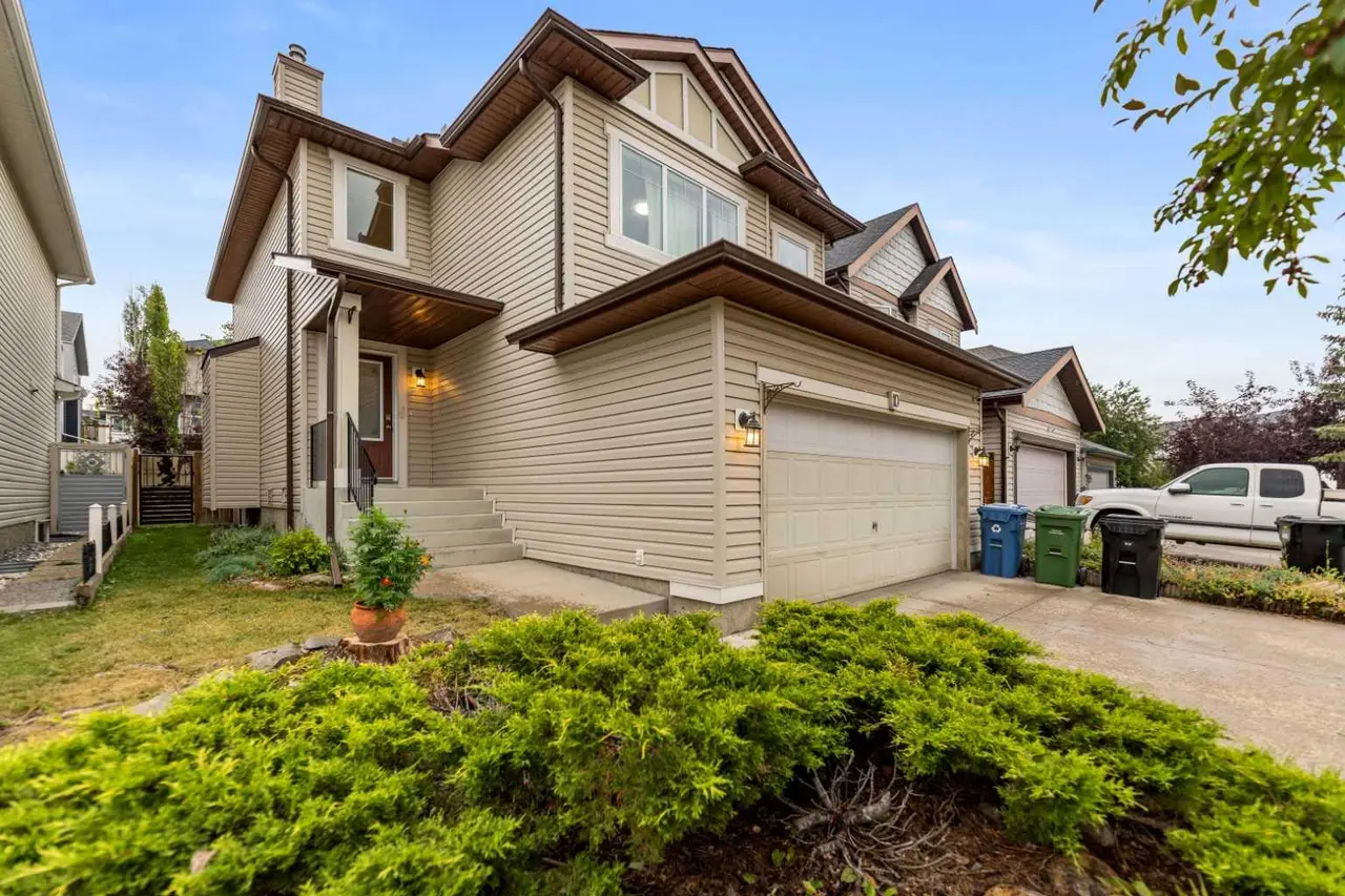 10 Evansmeade Manor NW