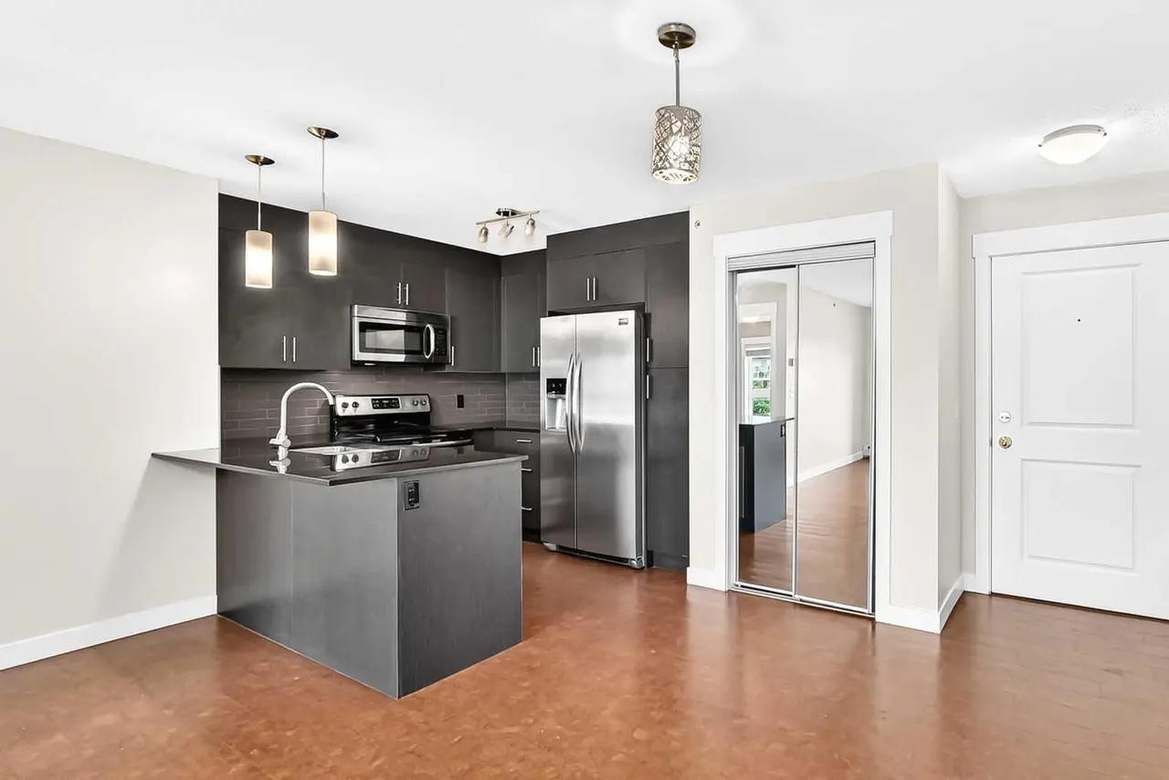 1411, 240 Skyview Ranch Road NE