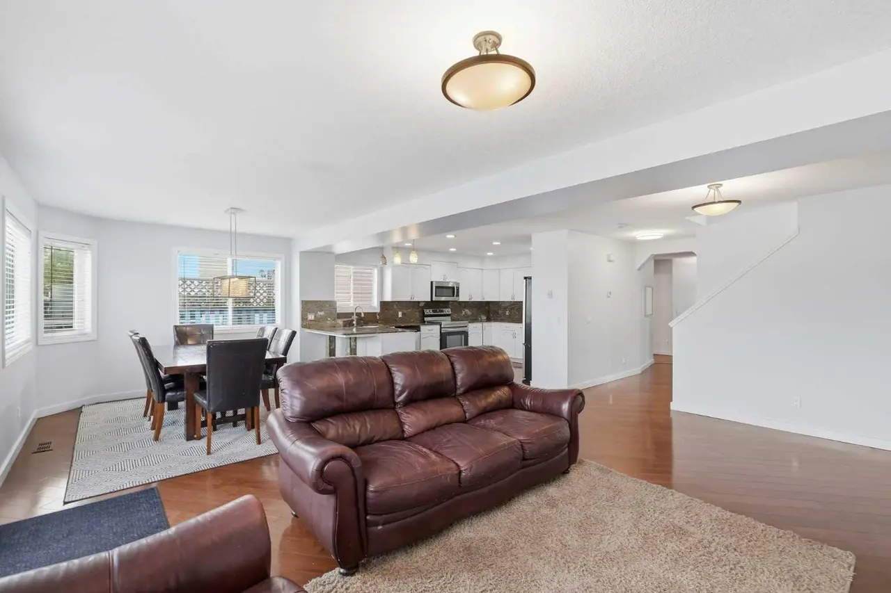 167 Harvest Glen Way NE