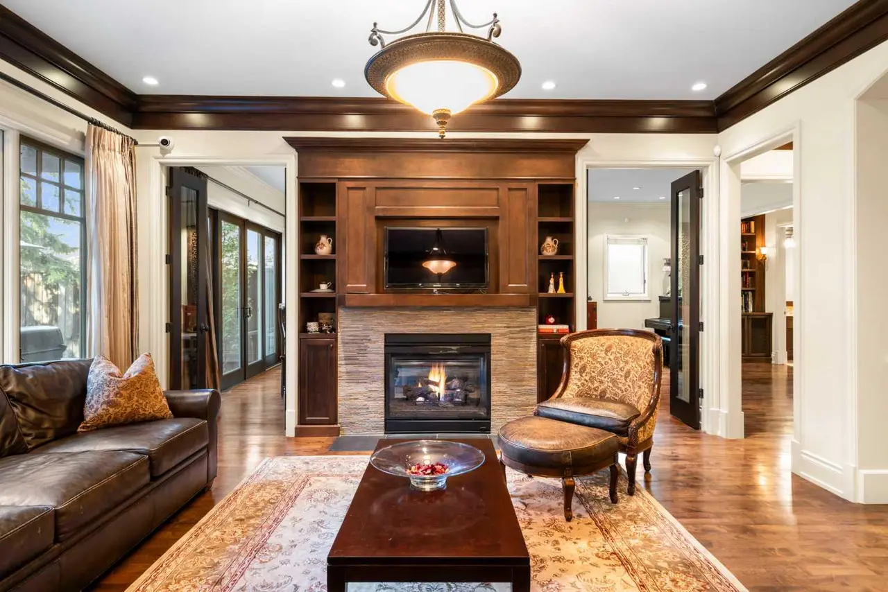2905 Carleton Street SW