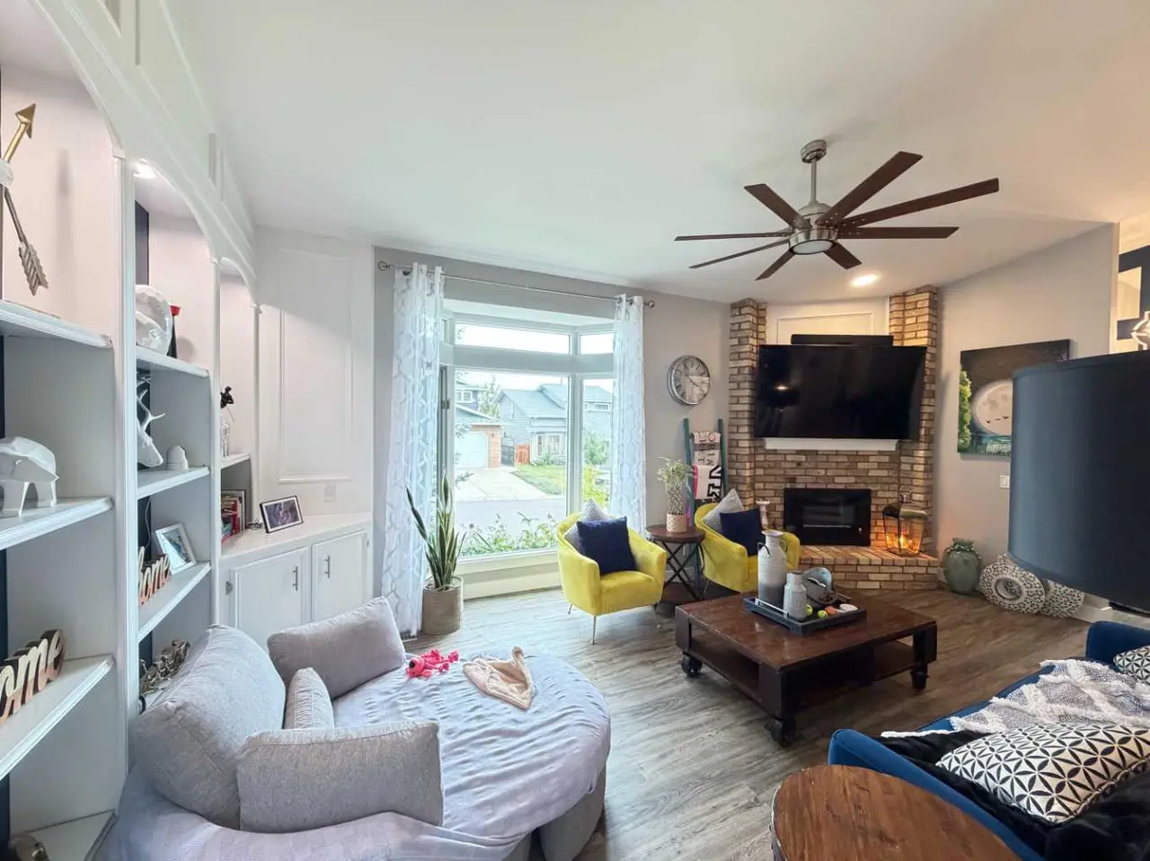151 Sandstone Place NW