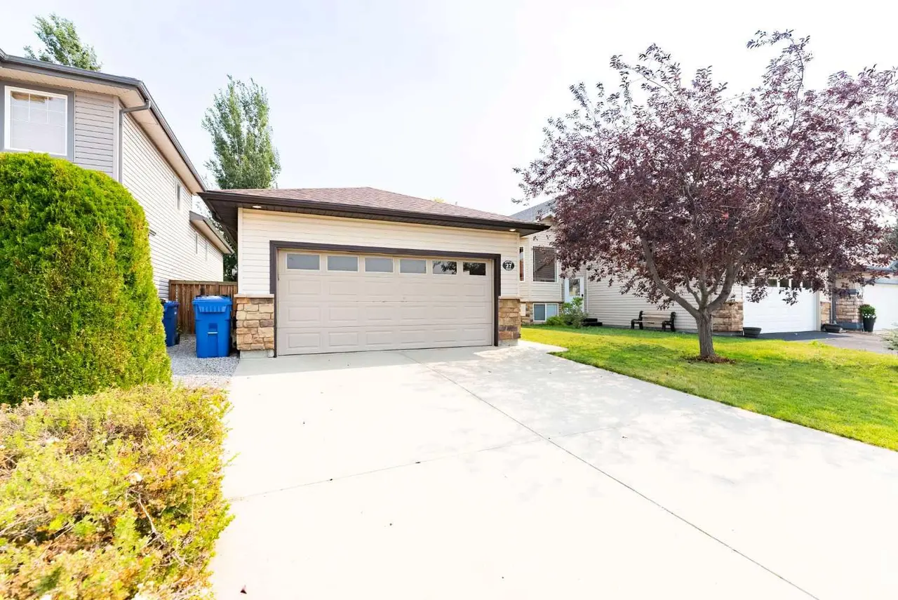 27 Fairmont Road S