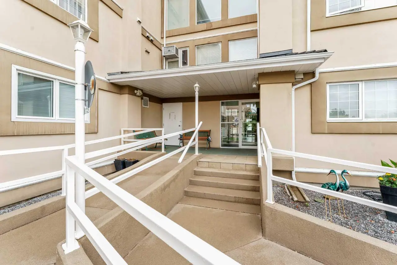 119, 22 Park Meadows Drive SE
