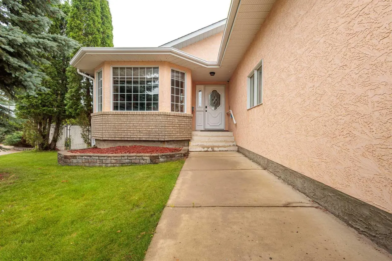 93 Park Meadows Court SE