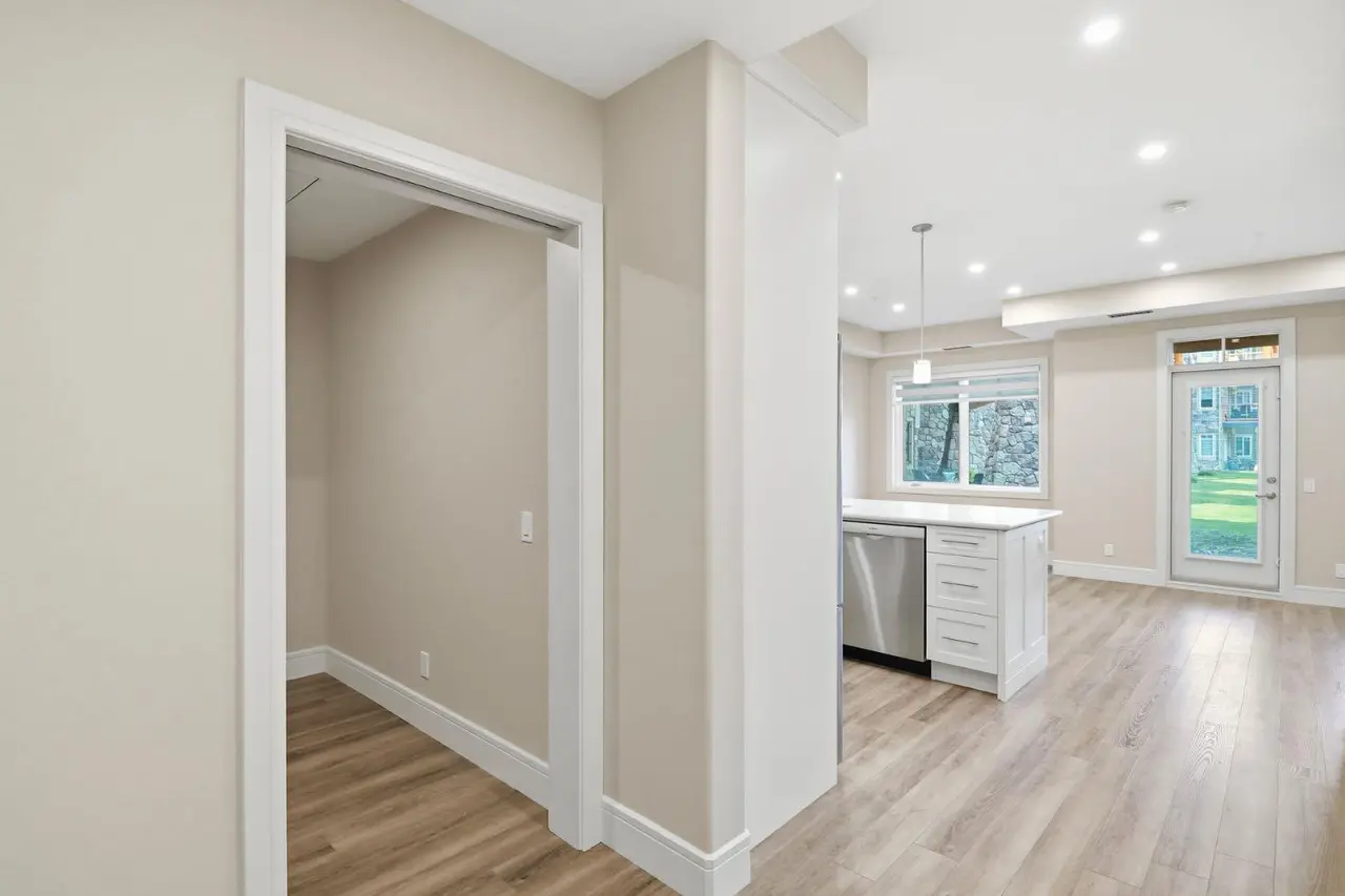 2146, 2330 Fish Creek Boulevard SW