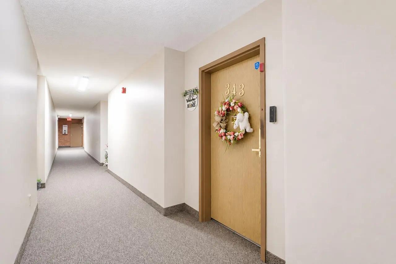 343, 1480 Southview Drive SE