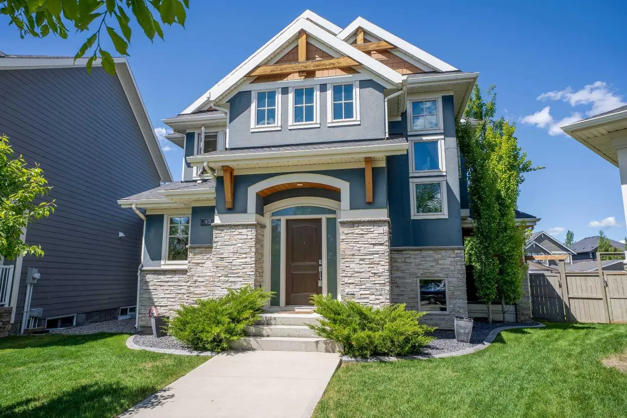42 Cooperstown Court SW