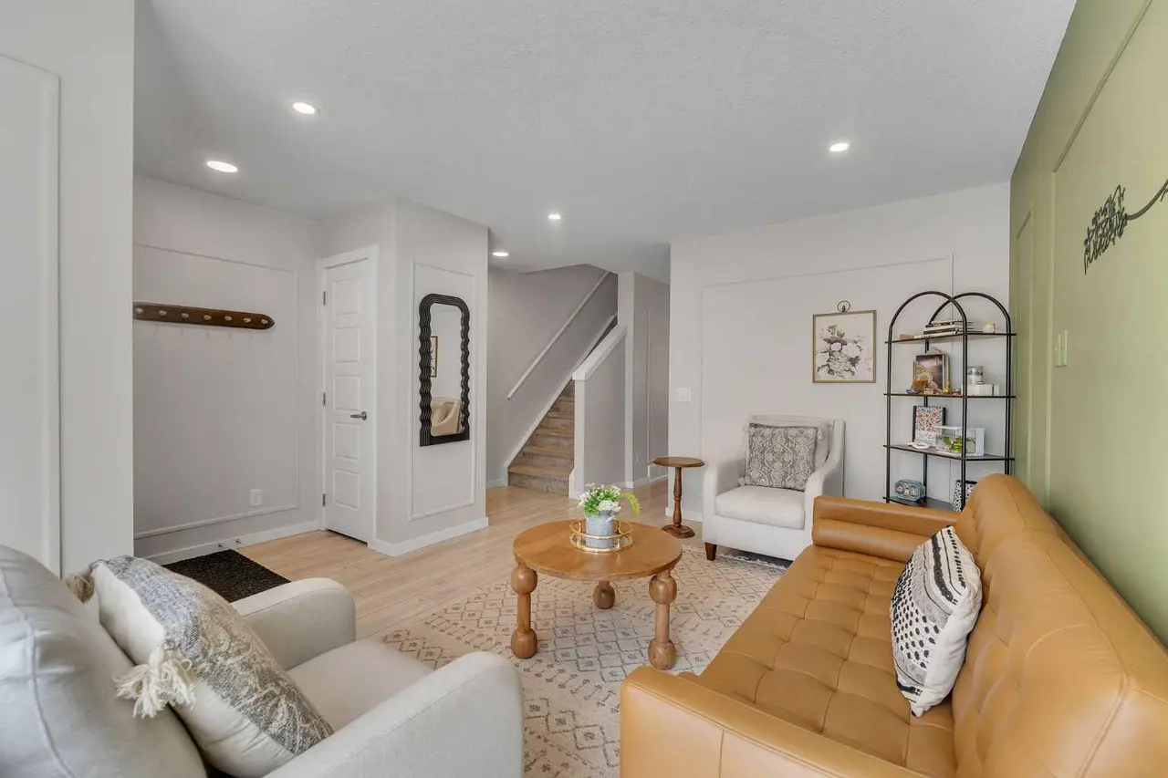 124, 31 Red Embers Parade NE