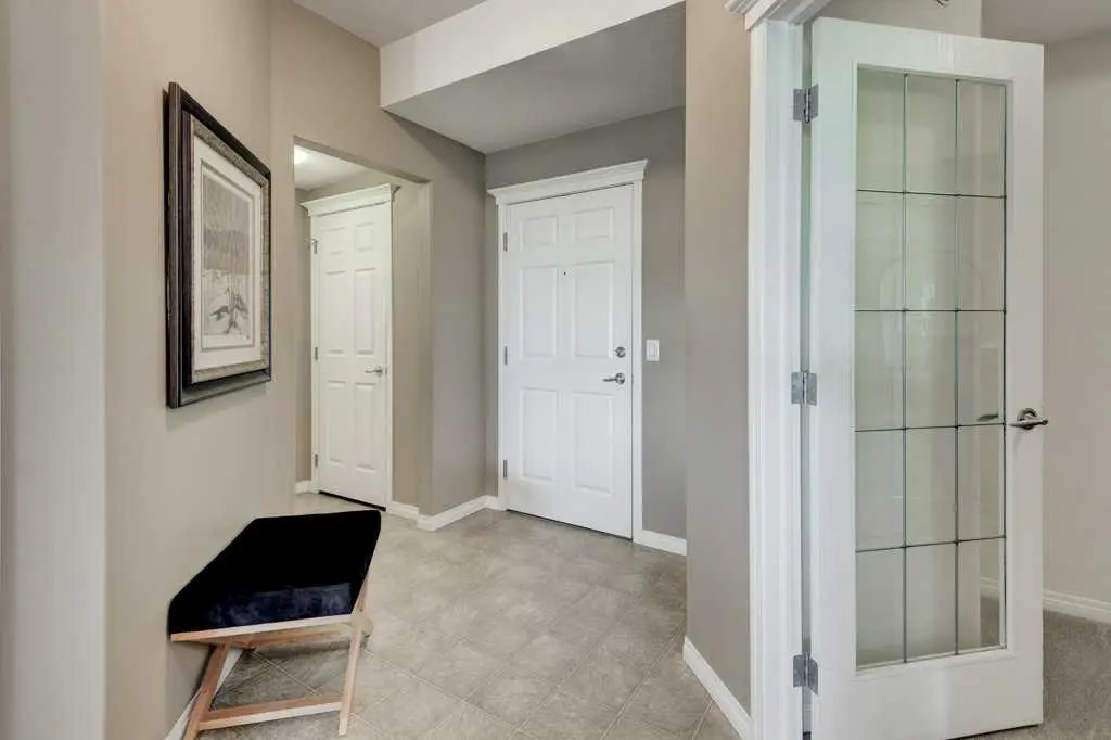 443, 15 Everstone Drive SW