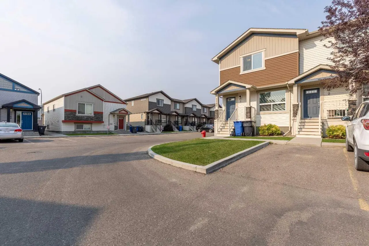 1, 1142 Keystone Road W