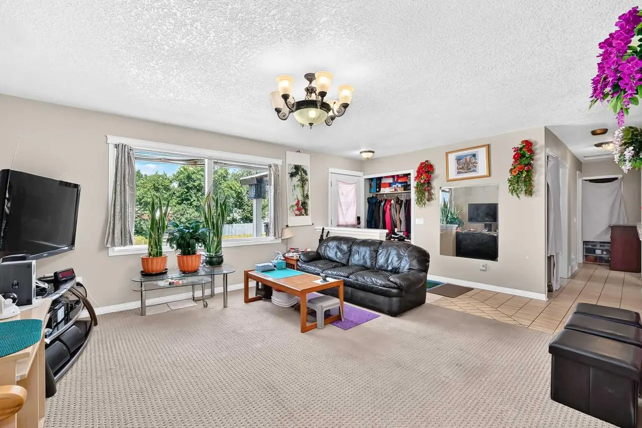 6024 Madigan Drive NE