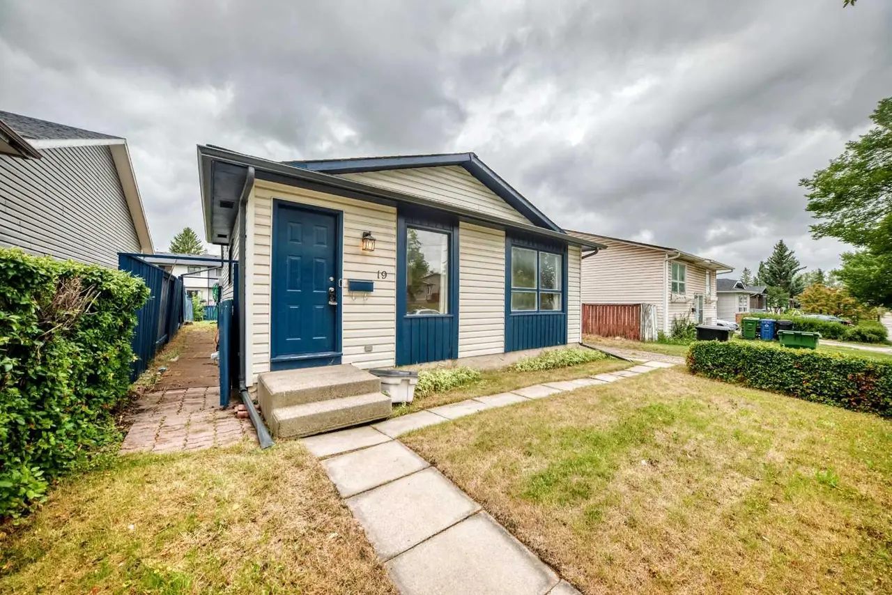 19 Falshire Drive NE