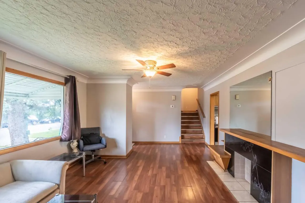 2628 Capitol Hill Crescent NW