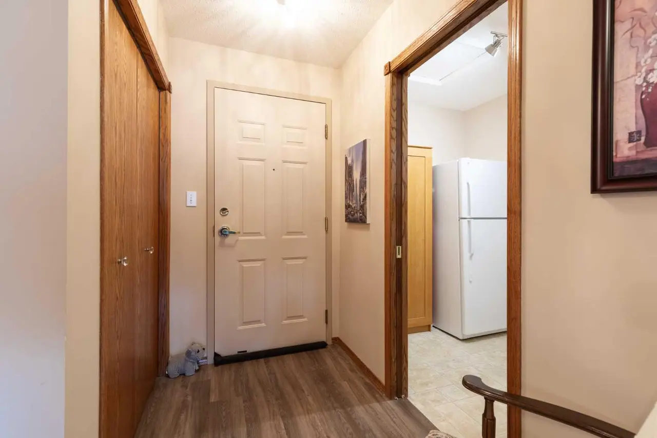 412, 22 Park Meadows Drive SE