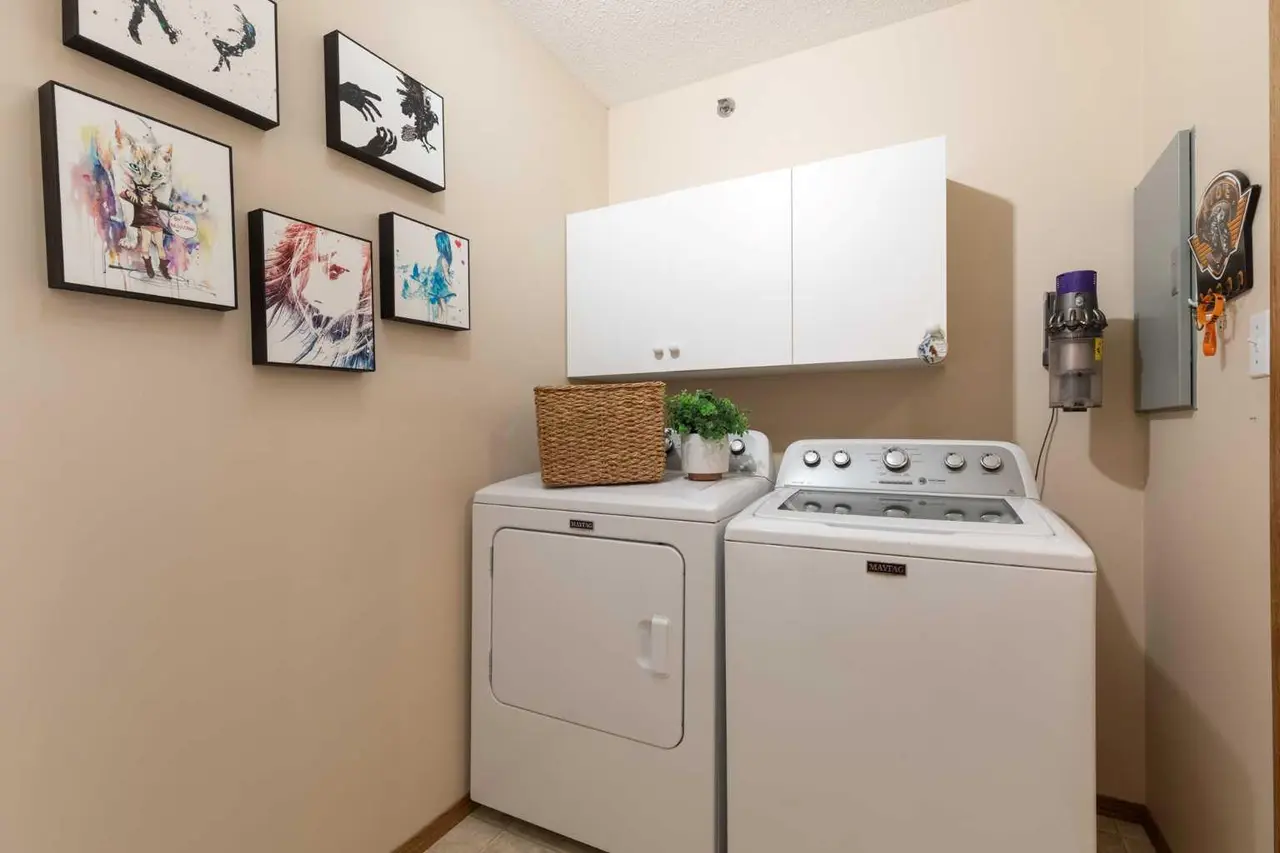 412, 22 Park Meadows Drive SE