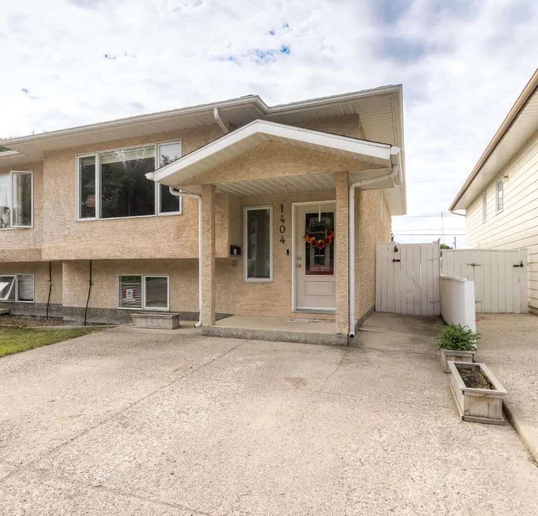 1404 16 Avenue S