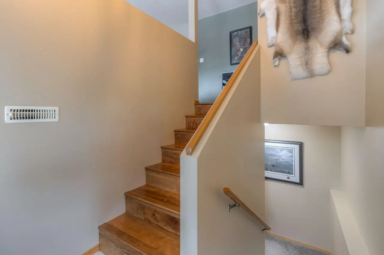 1404 16 Avenue S