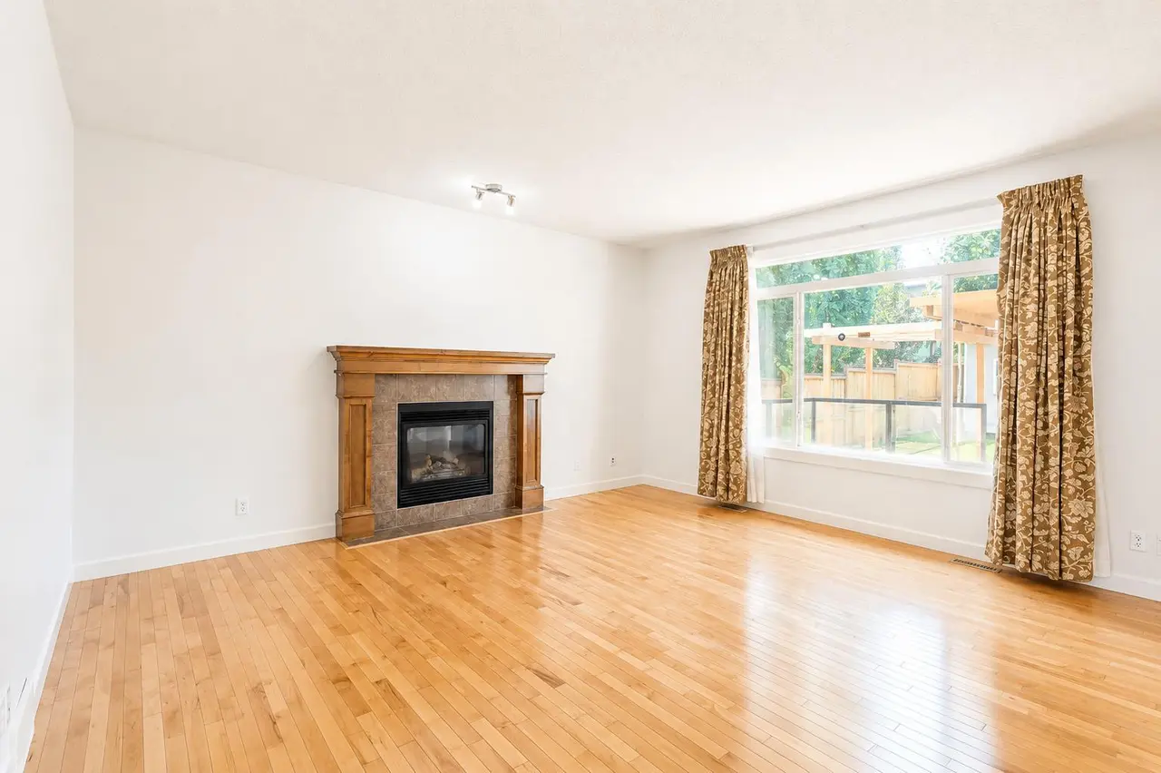 108 Tuscany Estates Close NW