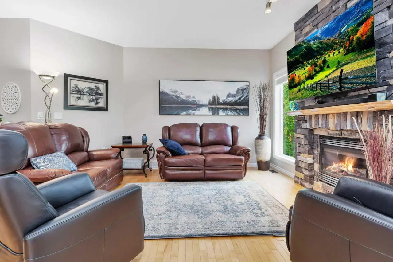 89 Alberts Close 