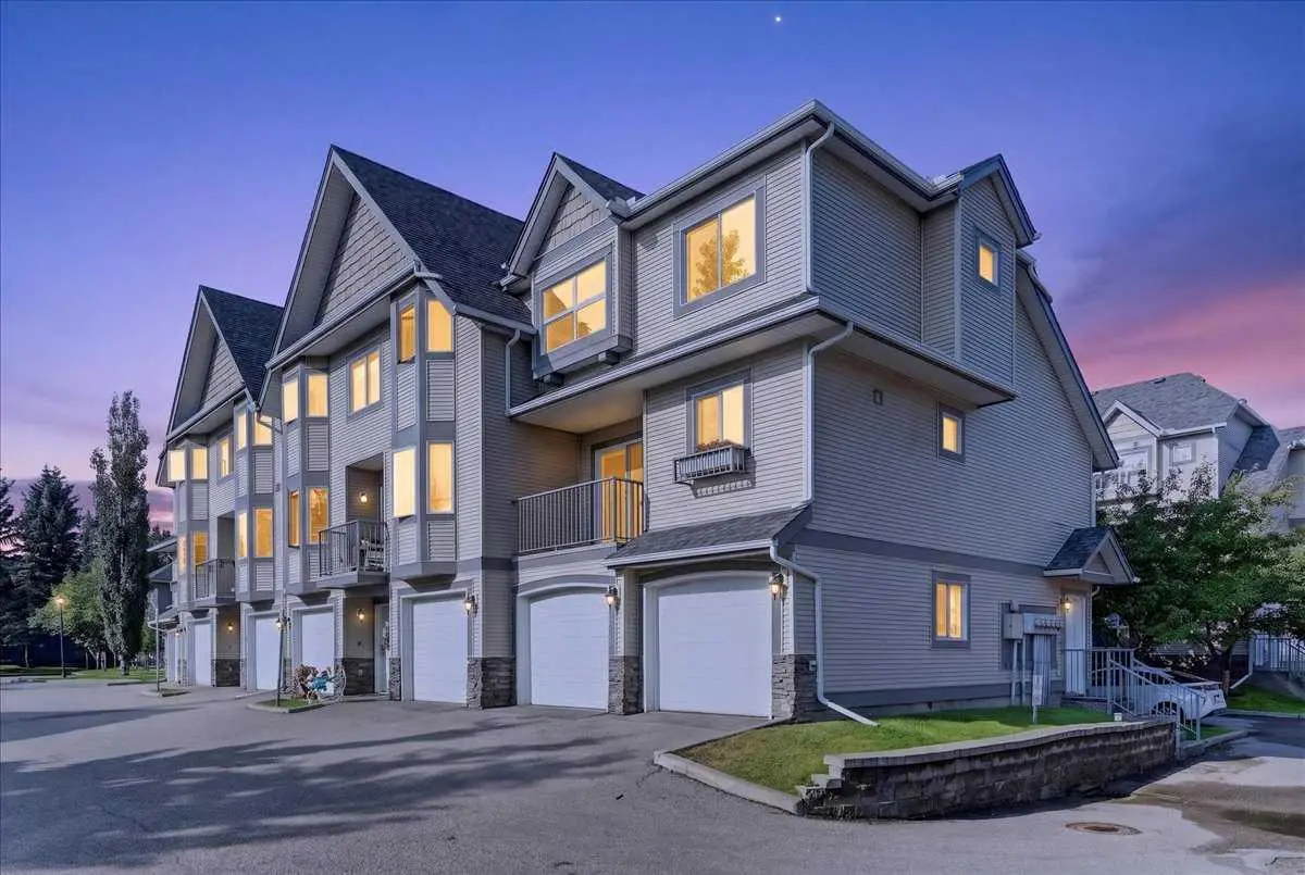 86 Cedarwood Lane SW