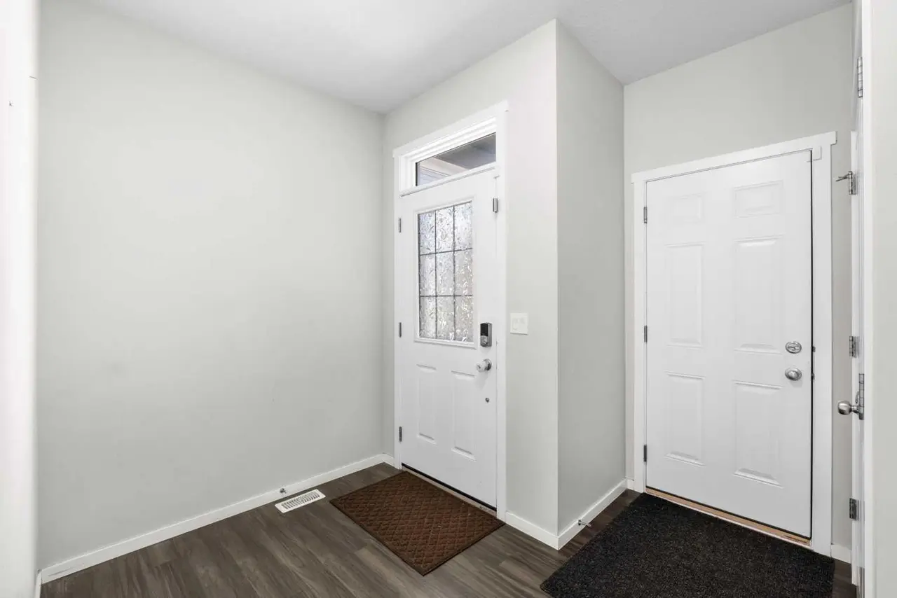 243 Savanna Lane NE