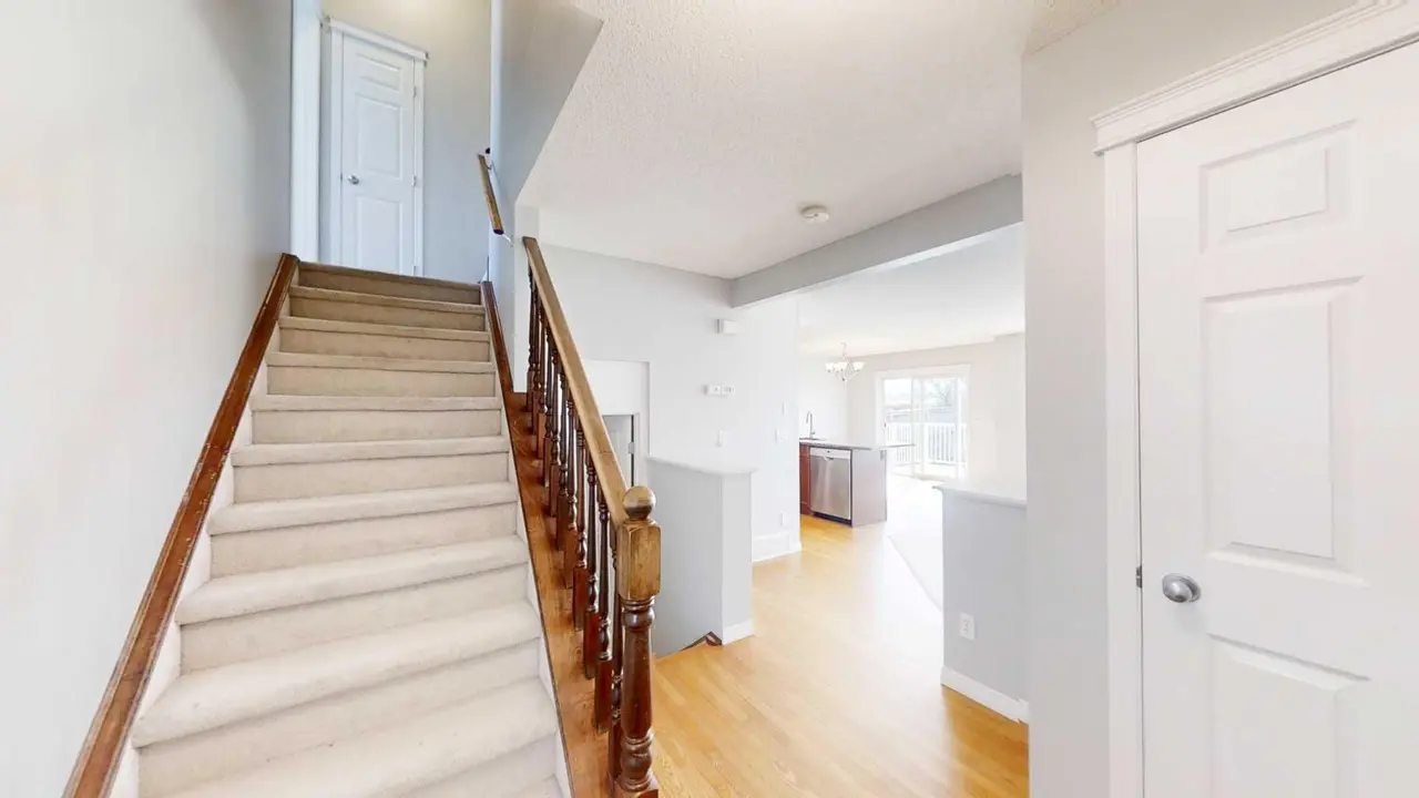 124 Everglen Way SW