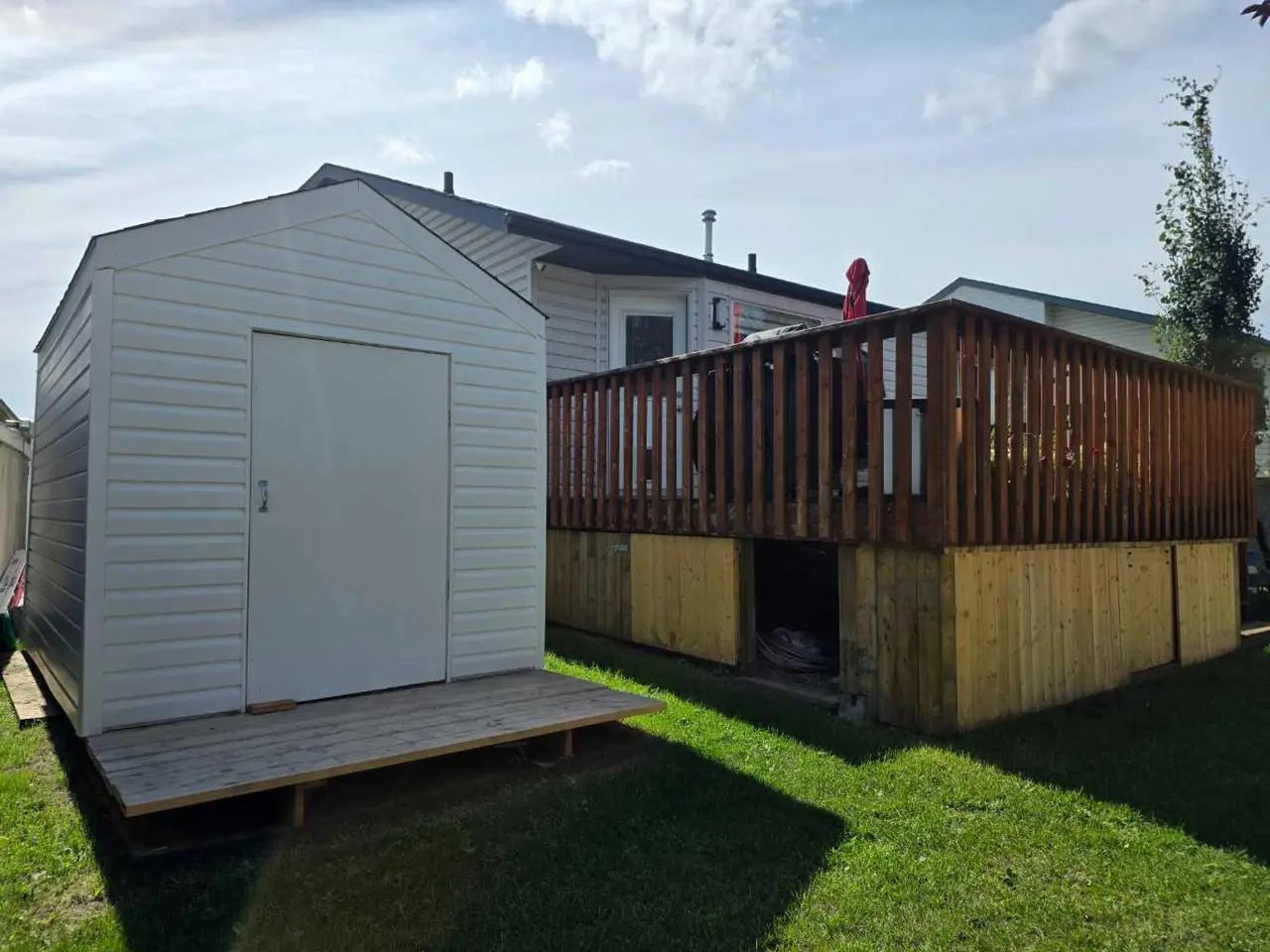 37 Pinnacle Crescent 