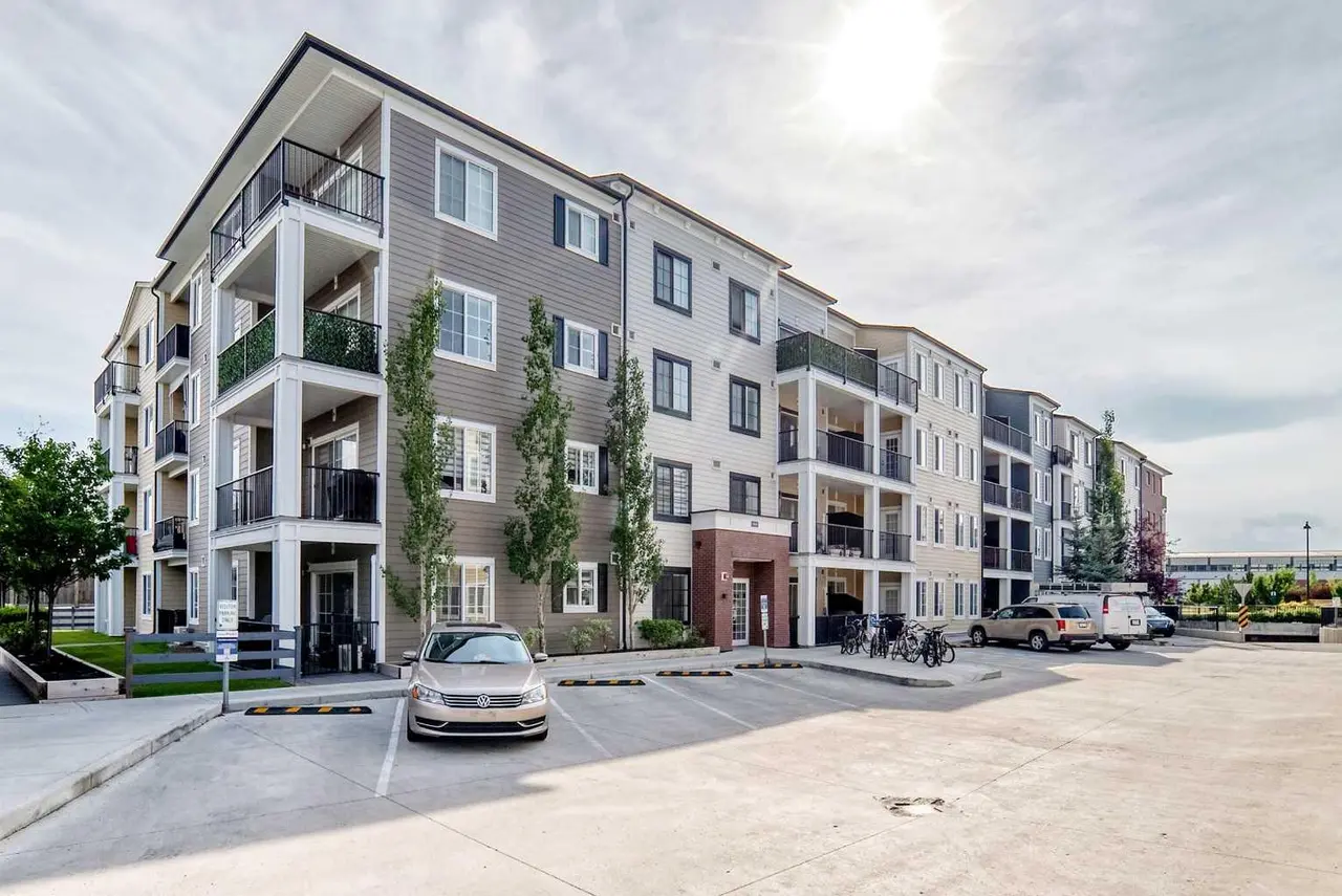 6305, 151 Legacy Main Street SE