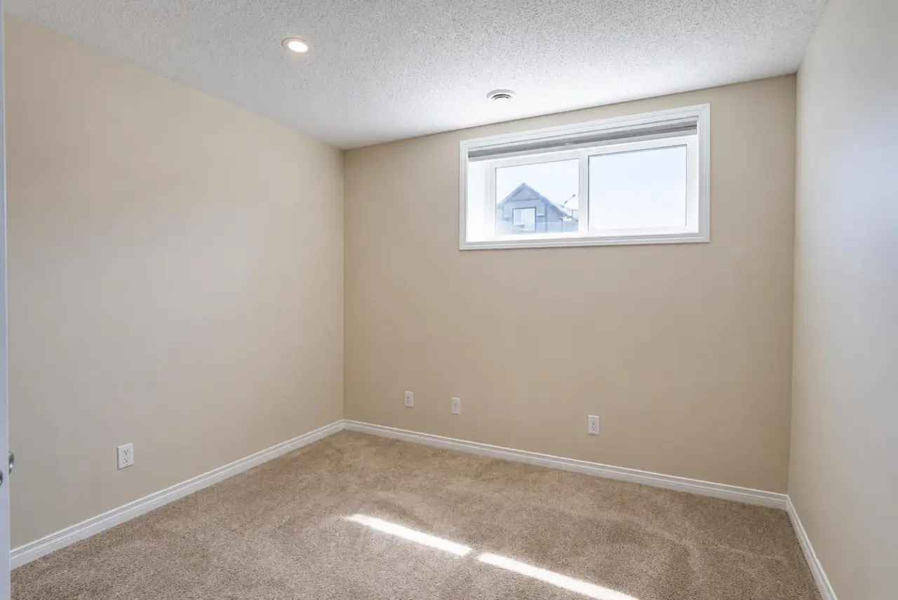 149 Walden Parade SE